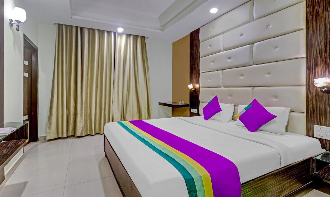 Light House Agra By Park Tree Hotel Екстериор снимка