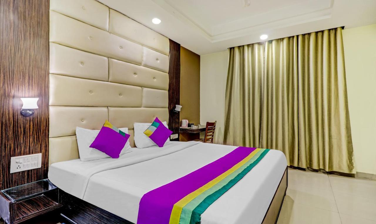 Light House Agra By Park Tree Hotel Екстериор снимка