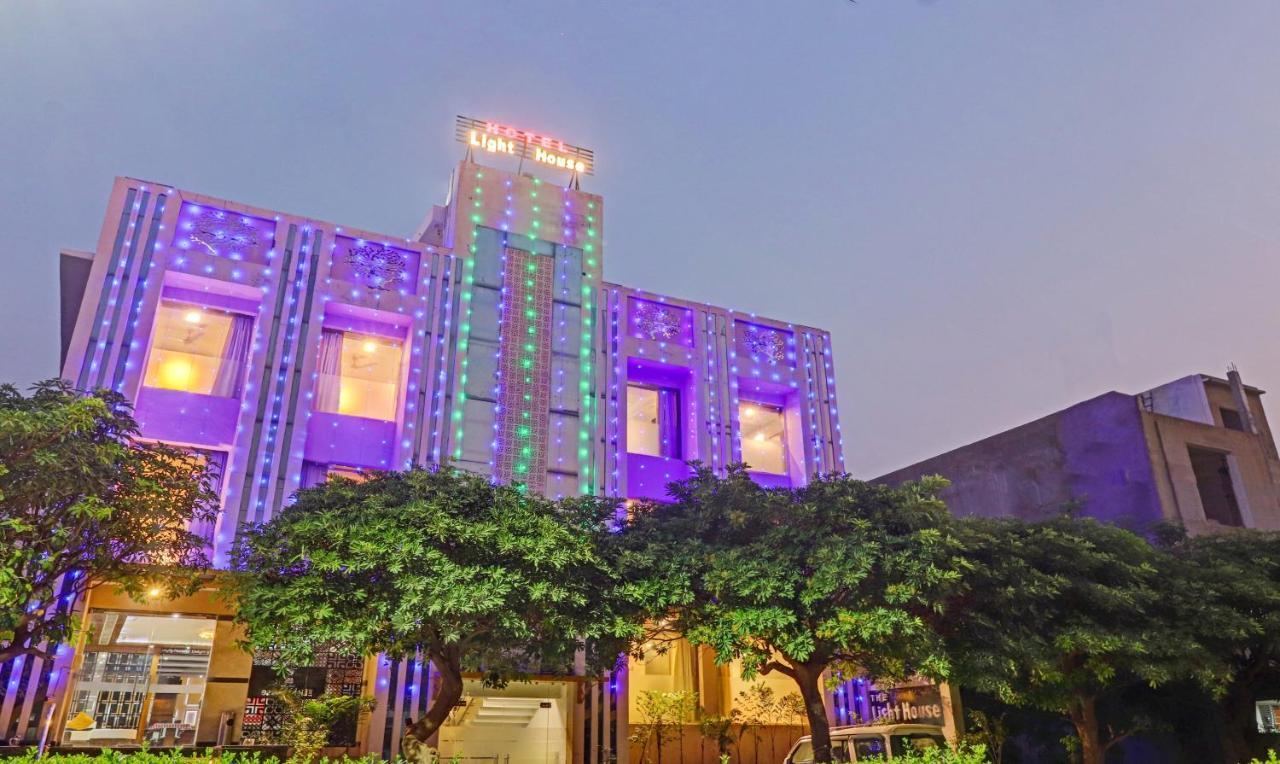Light House Agra By Park Tree Hotel Екстериор снимка