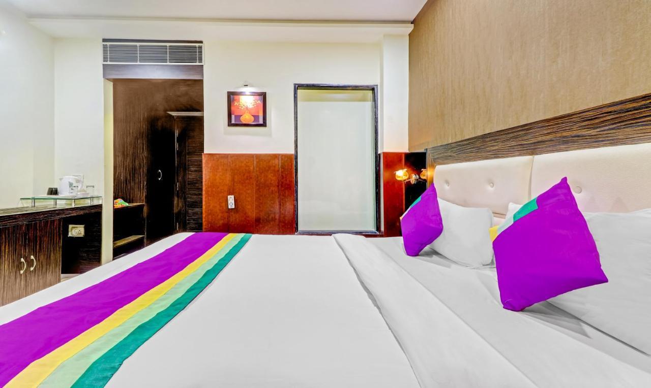 Light House Agra By Park Tree Hotel Екстериор снимка